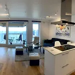 Royal Skir Sea View *