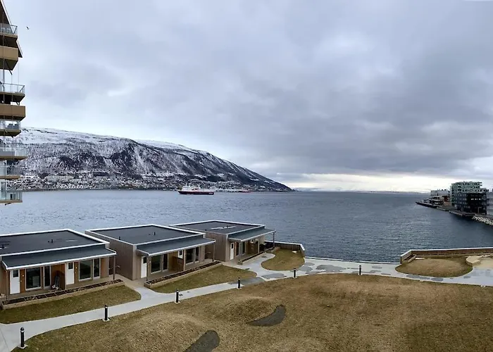 Royal Skir Sea View *