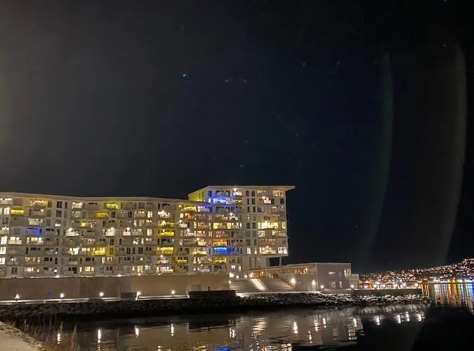 Royal Skir Sea View 公寓 特罗姆瑟